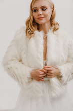 Load image into Gallery viewer, Anna Faux Fur Jacket
